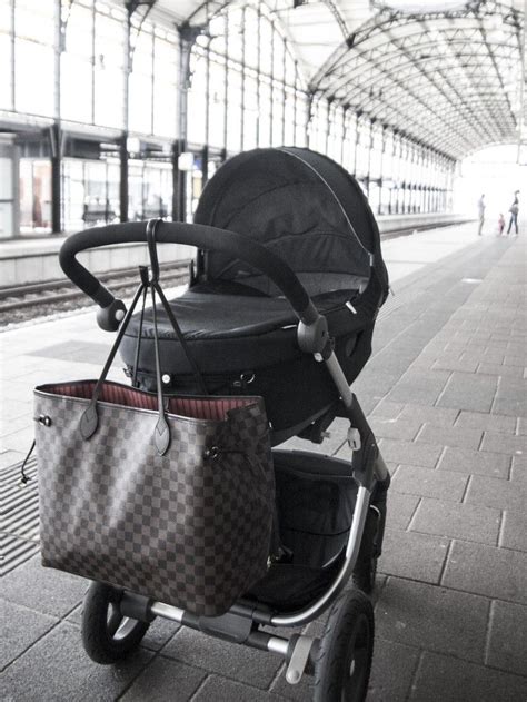 difference between gucci and louis vuitton|Louis Vuitton Gucci baby stroller.